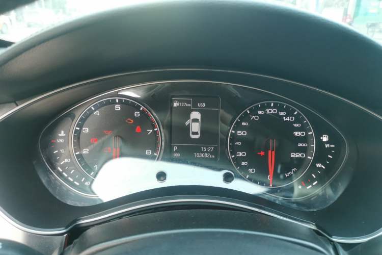 Used Zotye Z700 2016 1.8T DCT Prestige Edition Instrument Cluster