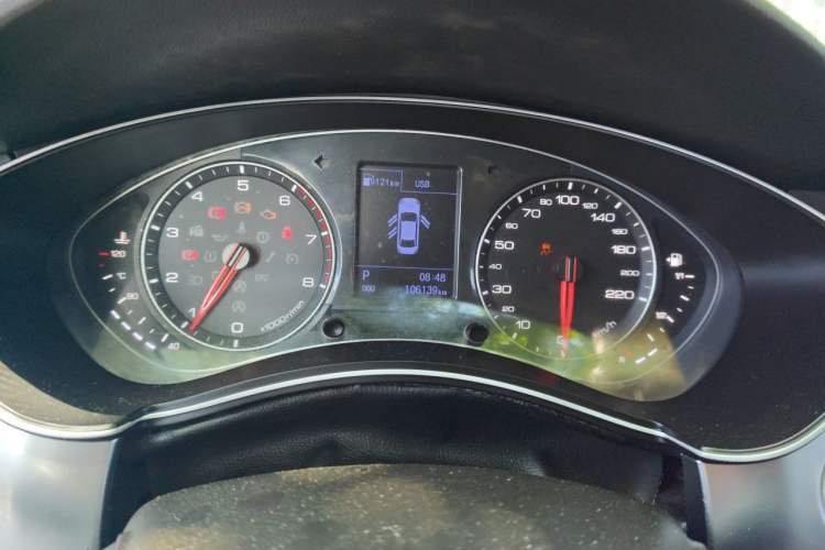 Used Zotye Z700 2016 1.8T DCT Elegant Version Instrument Cluster
