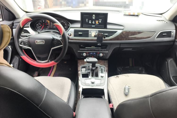 Used Zotye Z700 2016 1.8T DCT Elegant Version Interior 2