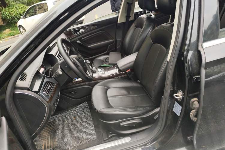 Used Zotye Z700 2016 1.8T Manual Luxury Model Left Front Seat
