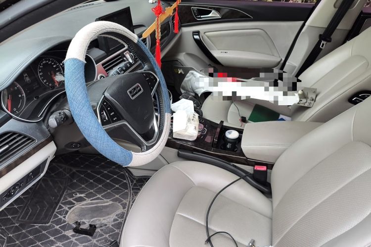 Used Zotye Z700 2016 1.8T DCT Prestige Edition Left Front Seat
