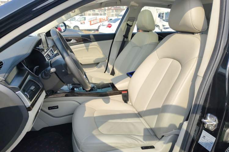 Used Zotye Z700 2016 1.8T DCT Elegant Version Left Front Seat