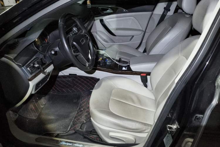 Used Zotye Z700 2016 1.8T DCT Elegant Version Left Front Seat