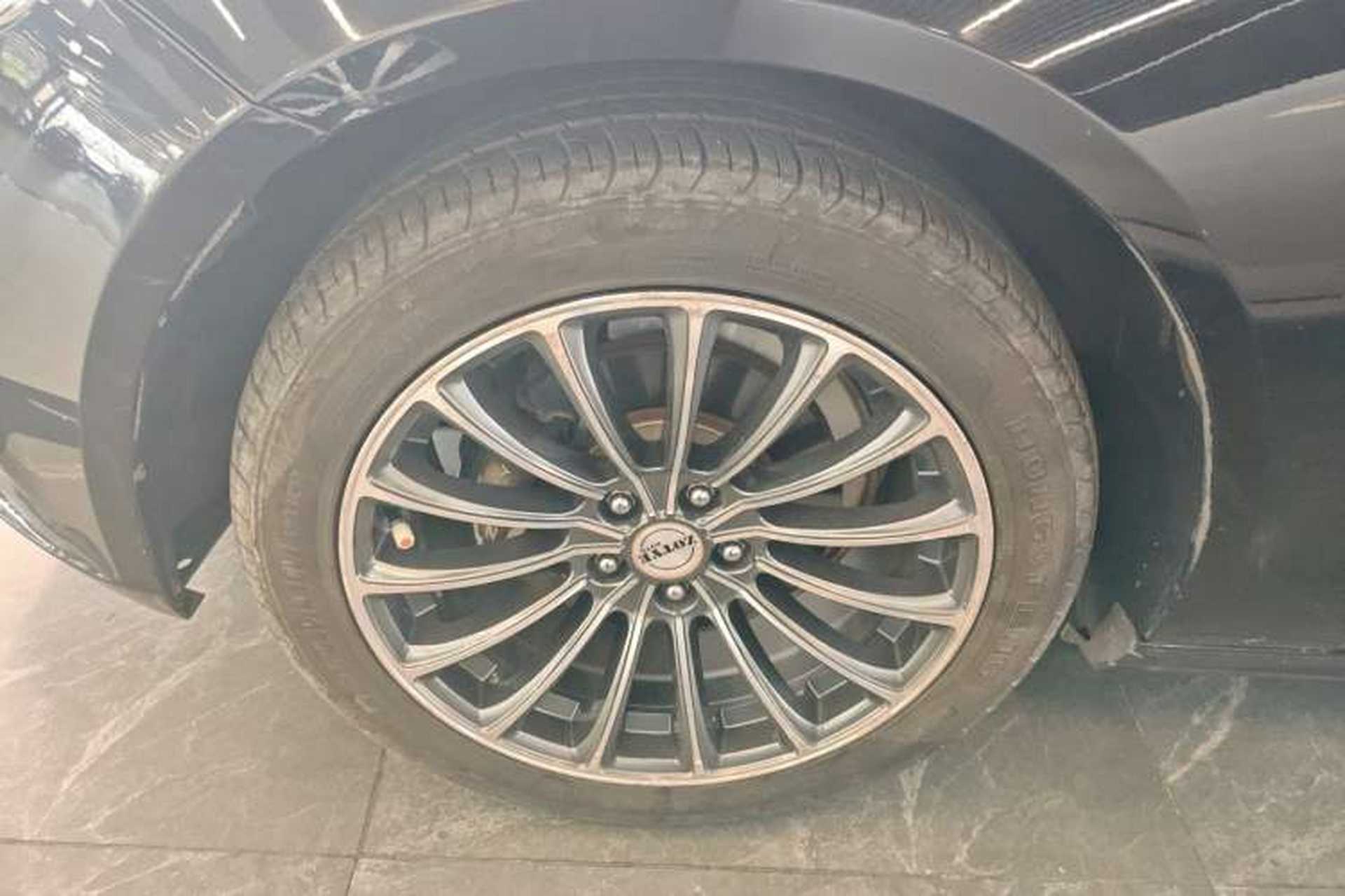 Used Zotye Z700 2016 1.8T Manual Luxury Model Left Front Wheel Hub