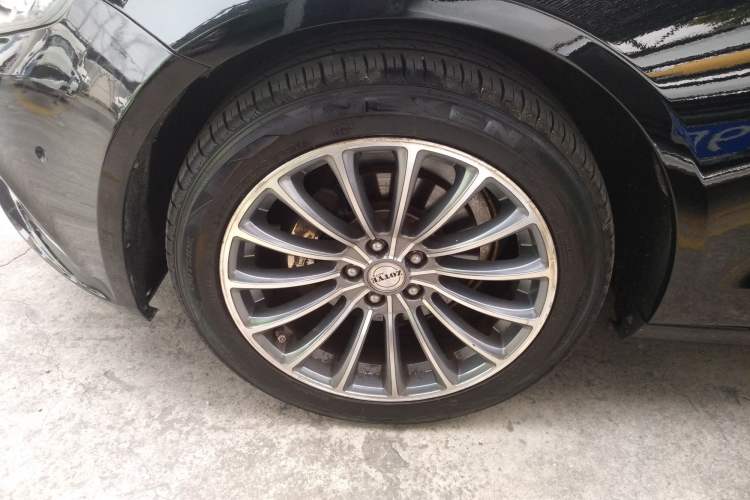 Used Zotye Z700 2016 1.8T Manual Elegant Model Left Front Wheel Hub