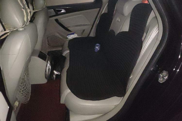 Used Zotye Z700 2016 1.8T DCT Elegant Version Left Rear Seat