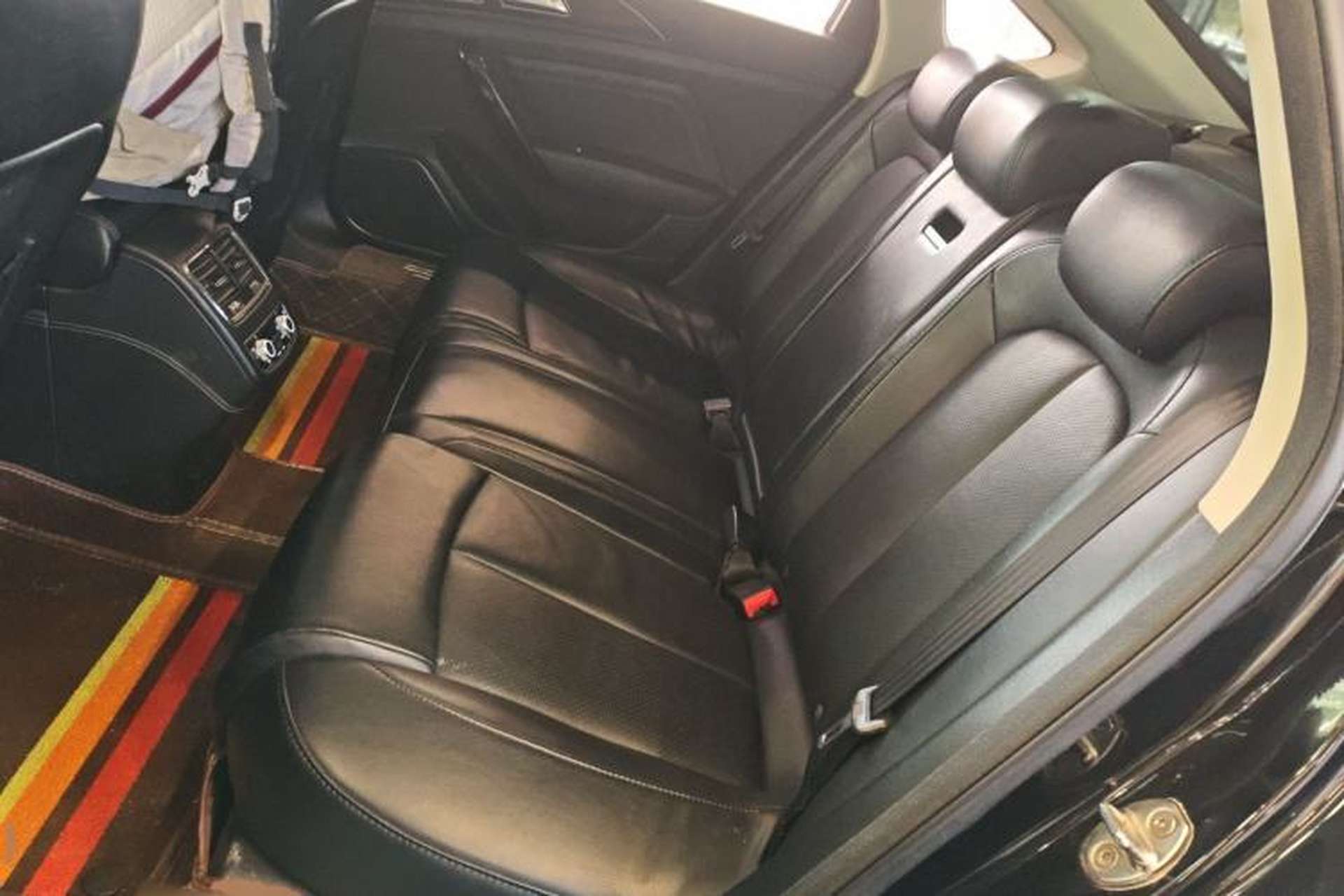 Used Zotye Z700 2016 1.8T Manual Luxury Model Left Rear Seat