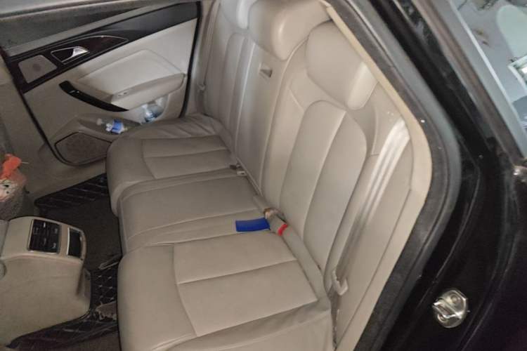 Used Zotye Z700 2016 1.8T Manual Elegant Model Left Rear Seat
