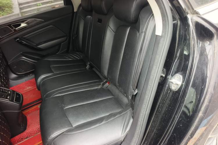 Used Zotye Z700 2016 1.8T DCT Elegant Version Left Rear Seat