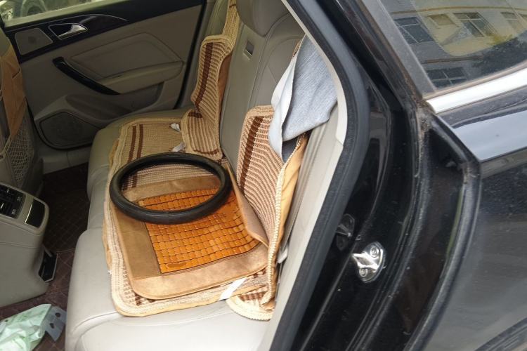 Used Zotye Z700 2016 1.8T DCT Luxury Model Left Rear Seat