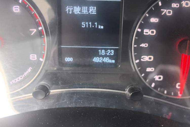 Used Zotye Z700 2016 1.8T Manual Elegant Model Odometer Close Up