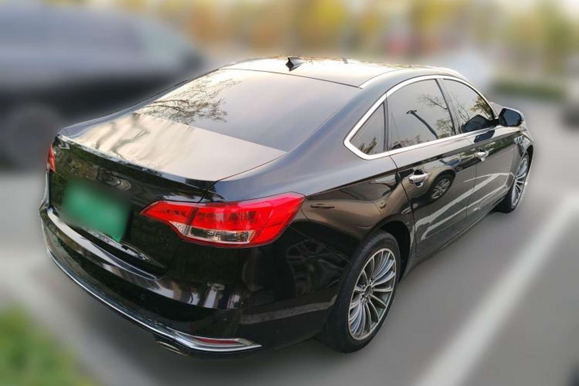 Used Zotye Z700 2016 1.8T DCT Prestige Edition Rear Right 45 Deg