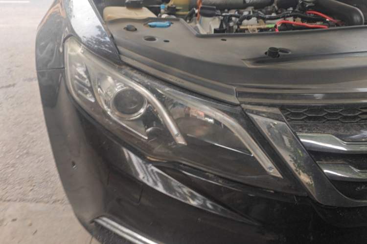 Used Zotye Z700 2016 1.8T DCT Elegant Version Right Front Headlight