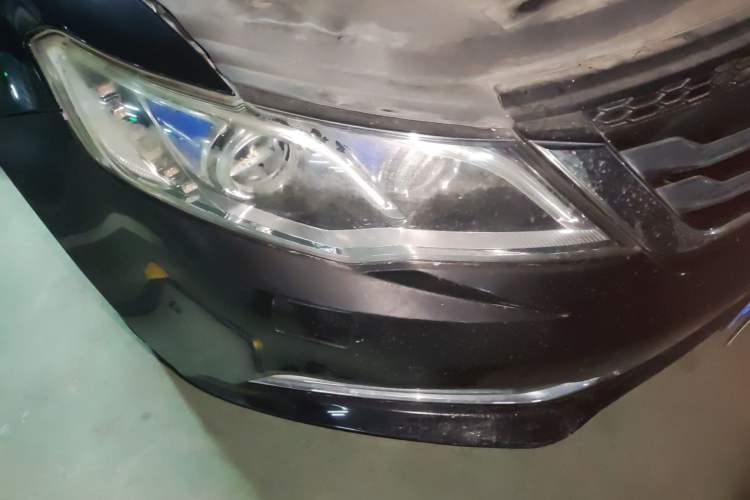 Used Zotye Z700 2016 1.8T DCT Prestige Edition Right Front Headlight