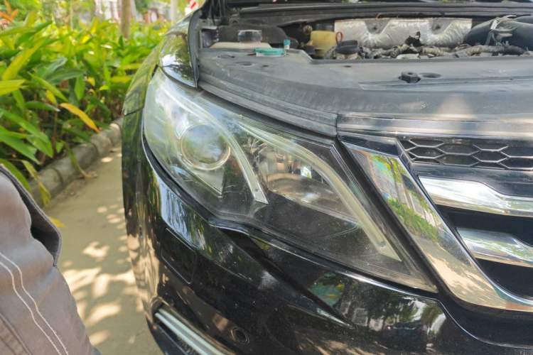 Used Zotye Z700 2016 1.8T DCT Elegant Version Right Front Headlight