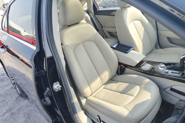 Used Zotye Z700 2016 1.8T DCT Elegant Version Right Front Seat