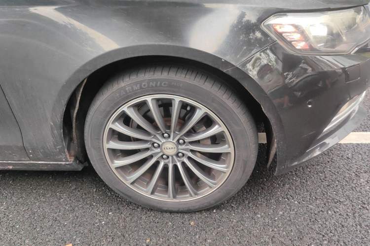 Used Zotye Z700 2016 1.8T DCT Elegant Version Right Front Wheel Hub
