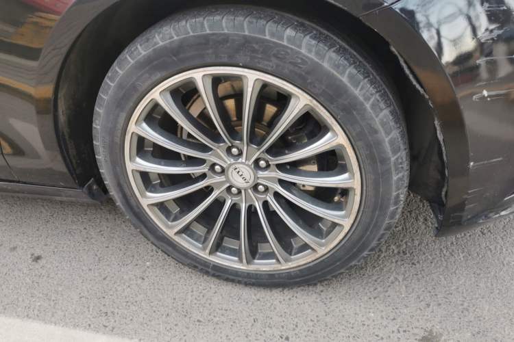 Used Zotye Z700 2016 1.8T DCT Prestige Edition Right Front Wheel Hub