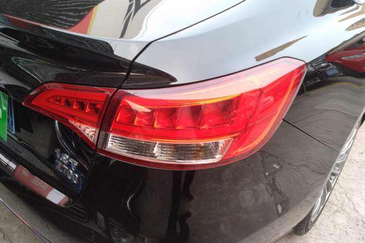 Used Zotye Z700 2016 1.8T Manual Elegant Model Right Rear Taillight