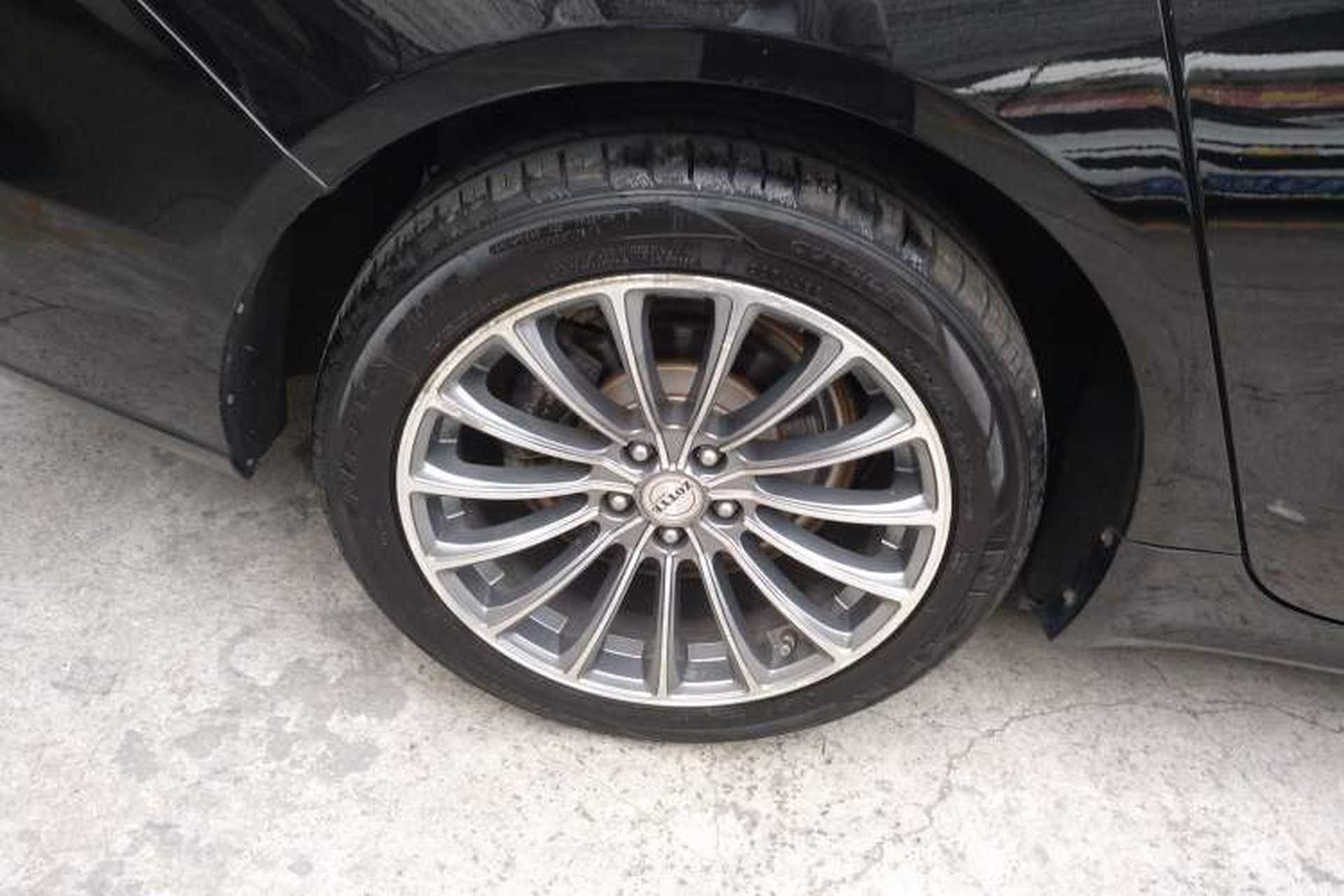 Used Zotye Z700 2016 1.8T Manual Elegant Model Right Rear Wheel Hub