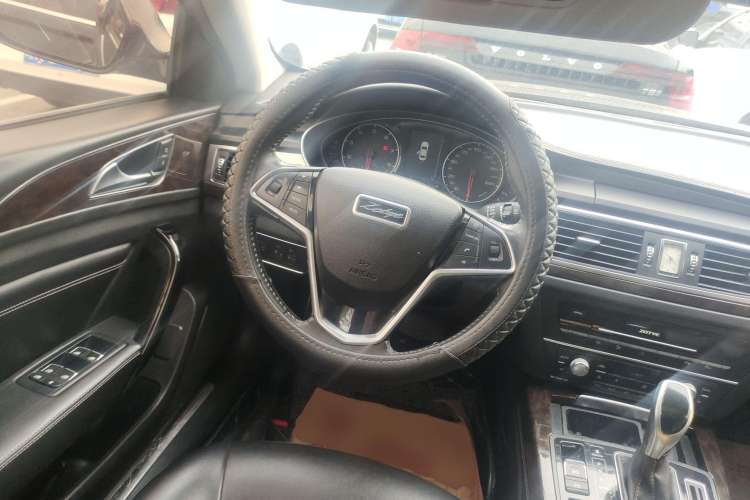 Used Zotye Z700 2016 1.8T DCT Elegant Version Steering Wheel