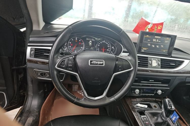Used Zotye Z700 2016 1.8T Manual Luxury Model Steering Wheel