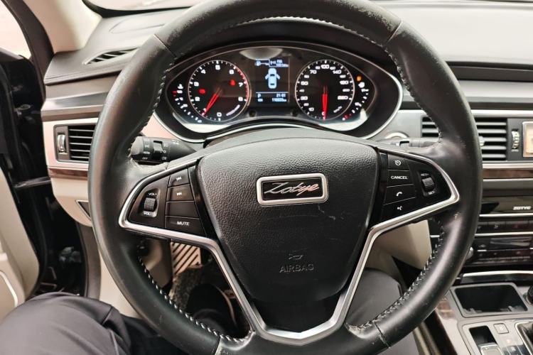 Used Zotye Z700 2016 1.8T DCT Elegant Version Steering Wheel
