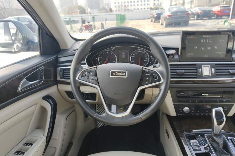 Used Zotye Z700 2016 1.8T DCT Elegant Version Steering Wheel