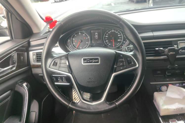 Used Zotye Z700 2016 1.8T DCT Elegant Version Steering Wheel