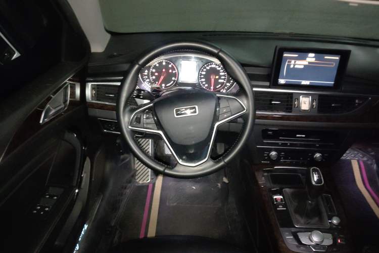 Used Zotye Z700 2016 1.8T Manual Elegant Model Steering Wheel