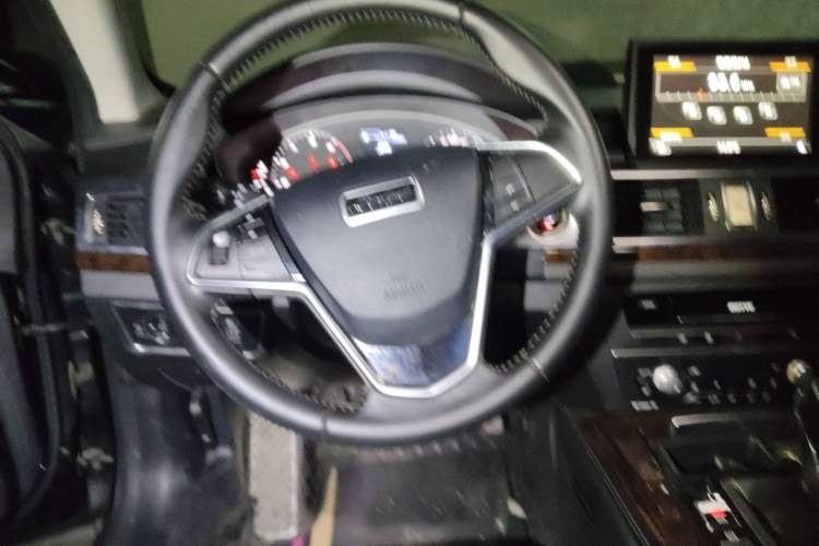 Used Zotye Z700 2016 1.8T Manual Elegant Model Steering Wheel