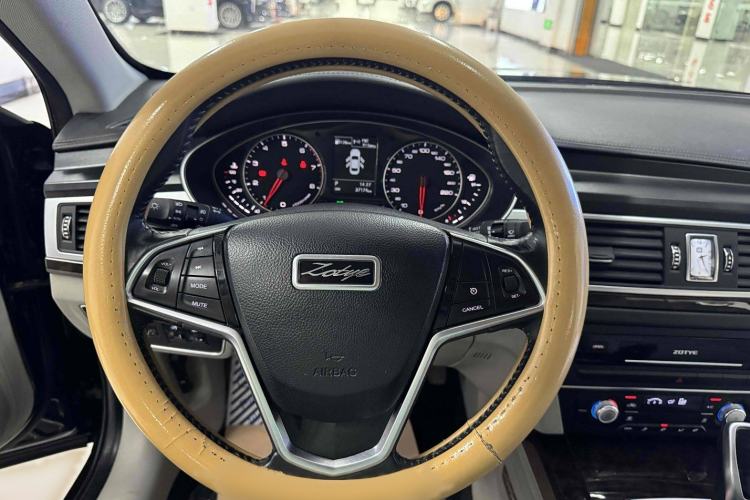 Used Zotye Z700 2016 1.8T DCT Luxury Model Steering Wheel