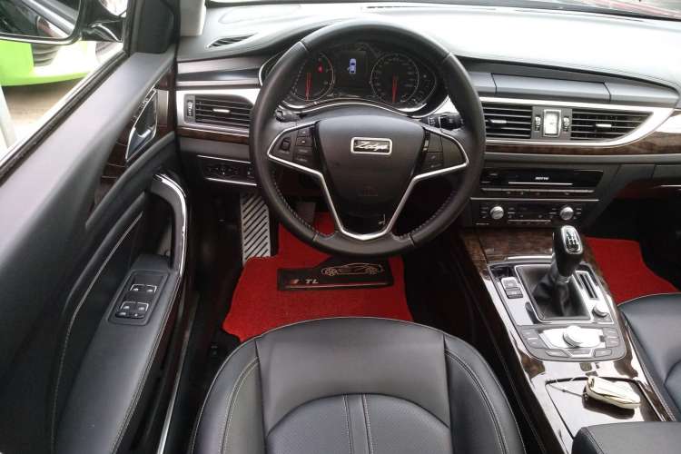 Used Zotye Z700 2016 1.8T Manual Elegant Model Steering Wheel
