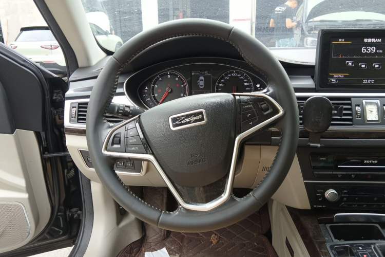 Used Zotye Z700 2016 1.8T DCT Luxury Model Steering Wheel