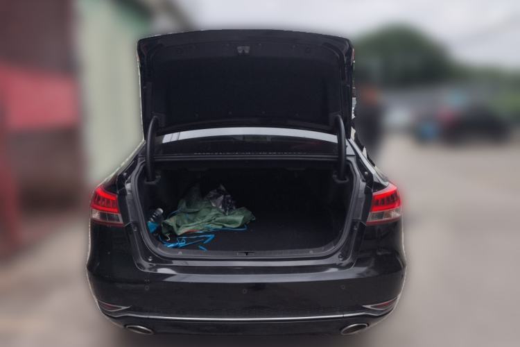 Used Zotye Z700 2016 1.8T DCT Elegant Version Trunk