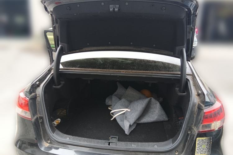 Used Zotye Z700 2016 1.8T DCT Luxury Model Trunk
