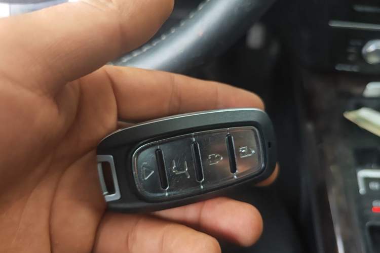 Used Zotye Z700 2016 1.8T DCT Elegant Version Vehicle Key