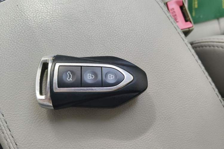 Used Zotye Z700 2016 1.8T Manual Luxury Model Vehicle Key