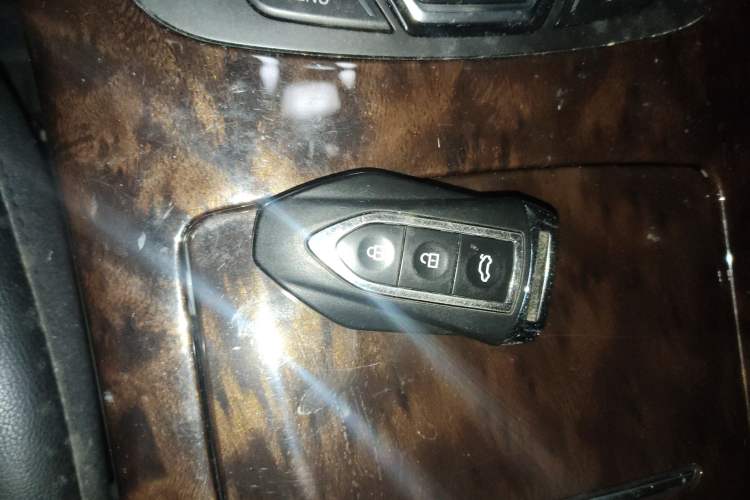 Used Zotye Z700 2016 1.8T Manual Elegant Model Vehicle Key