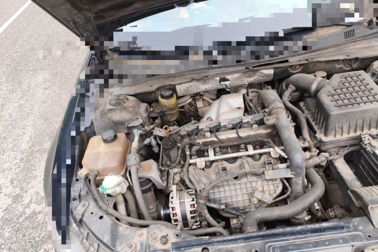 Used Zotye Z700 2016 1.8T DCT Prestige Edition Engine Bay Right