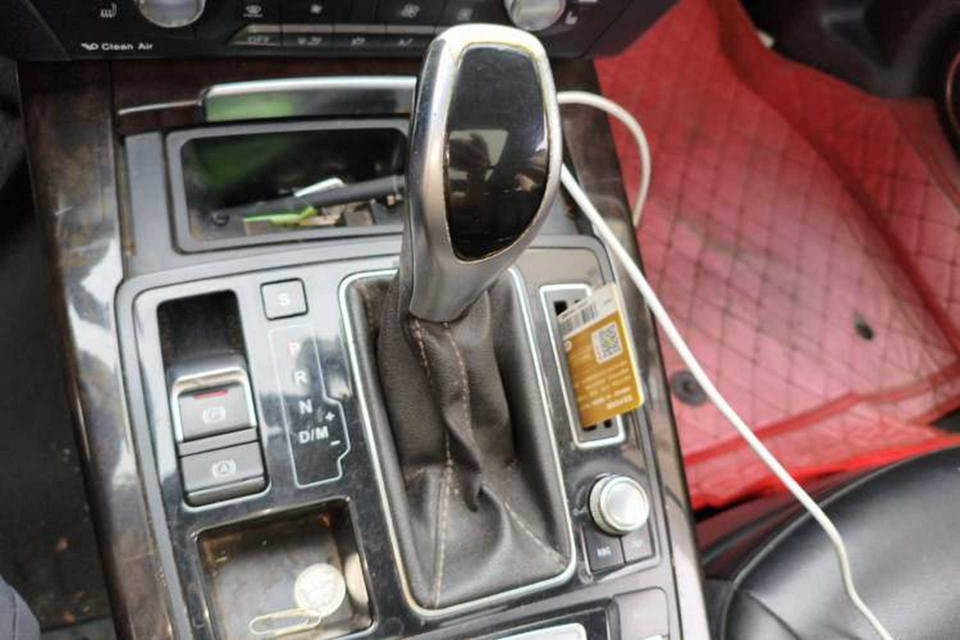 Used Zotye Z700 2016 1.8T DCT Prestige Edition Gear Lever