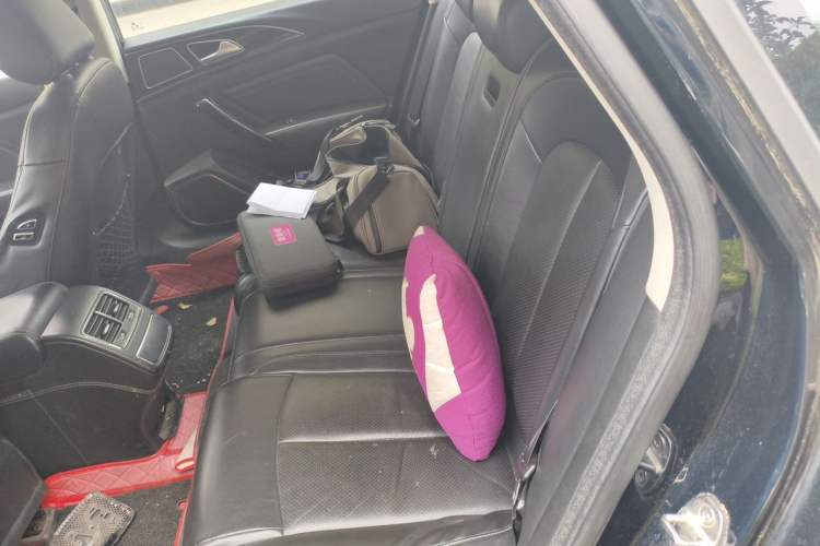 Used Zotye Z700 2016 1.8T DCT Prestige Edition Left Rear Seat