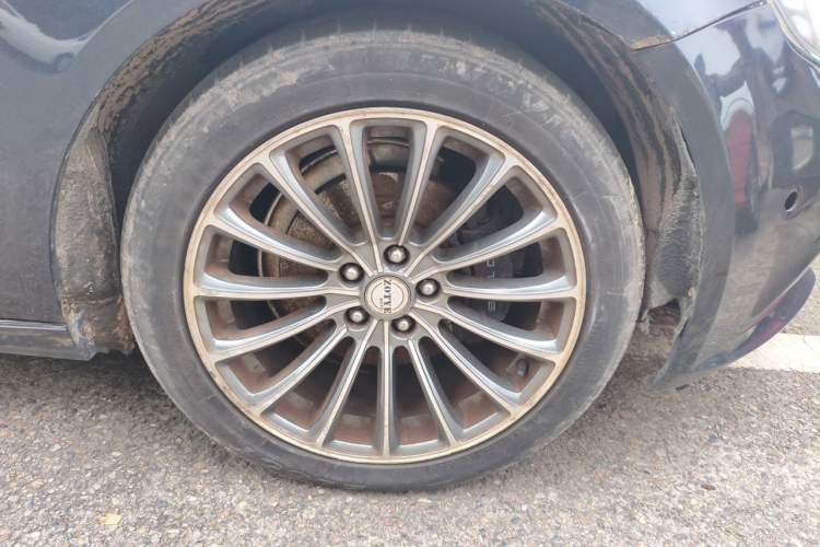 Used Zotye Z700 2016 1.8T DCT Prestige Edition Right Front Wheel Hub