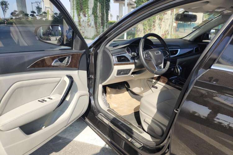 Used Zotye Z700 2016 1.8T DCT Luxury Model Driver Seat