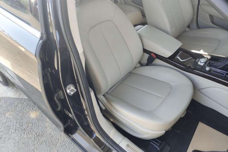 Used Zotye Z700 2016 1.8T DCT Luxury Model Right Front Seat