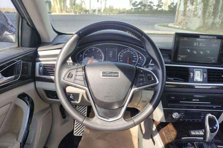 Used Zotye Z700 2016 1.8T DCT Luxury Model Steering Wheel