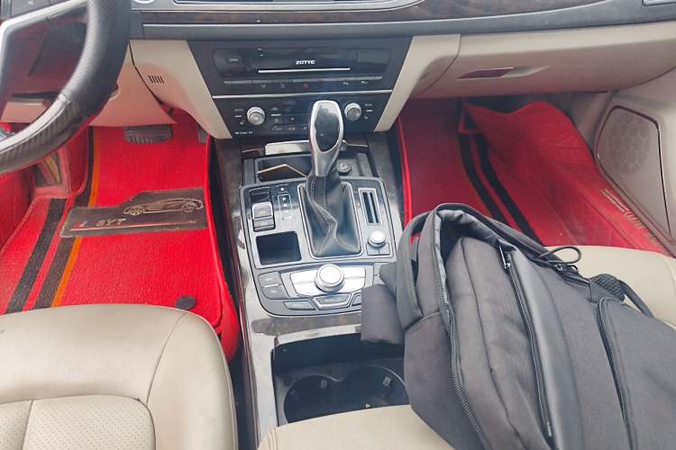 Used Zotye Z700 2016 1.8T DCT Prestige Edition Gear Lever