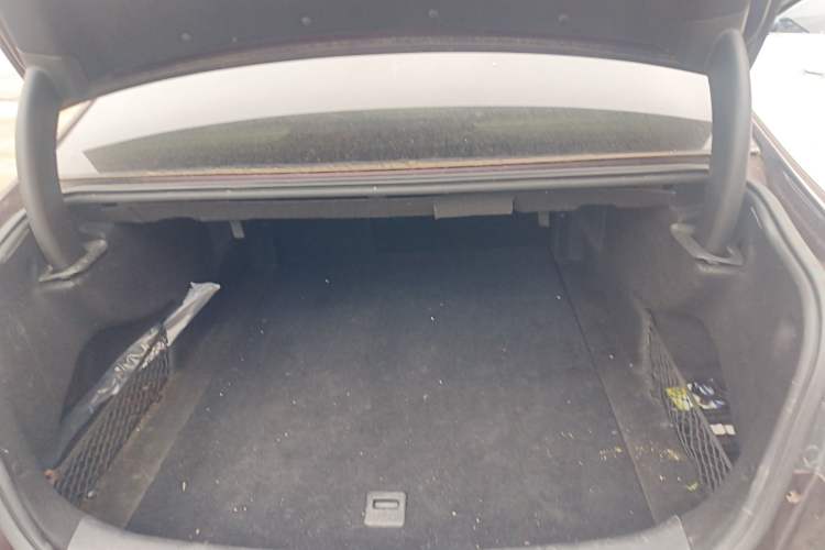 Used Zotye Z700 2016 1.8T DCT Prestige Edition Trunk