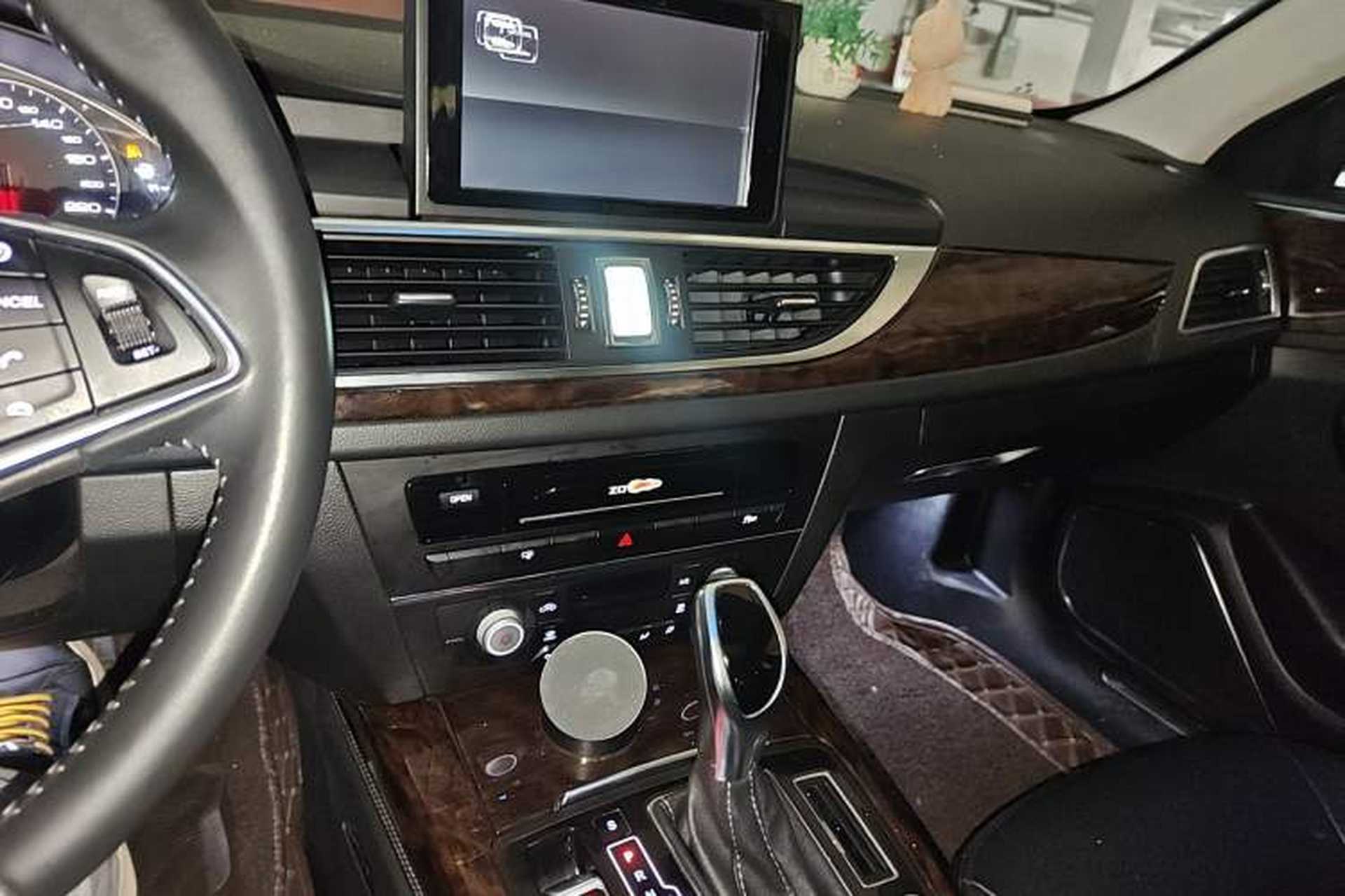 Used Zotye Z700 2016 1.8T DCT Luxury Model Audio And AC Panel