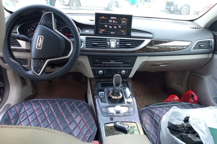 Used Zotye Z700 2016 1.8T Manual Luxury Model Center Console